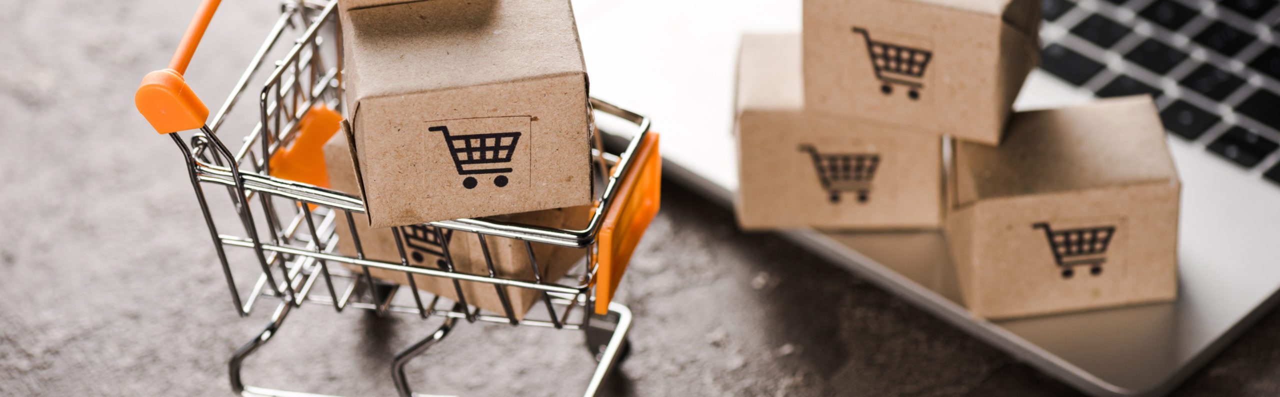 Comment les géants du e-commerce tentent de réagir à la pollution des emballages !